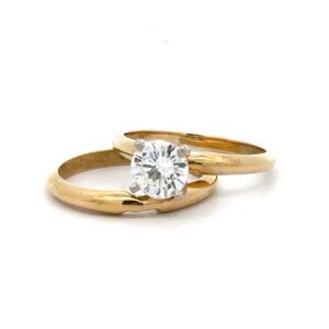 Estate 18k Women's Solitaire Style Wedding Set 090680
